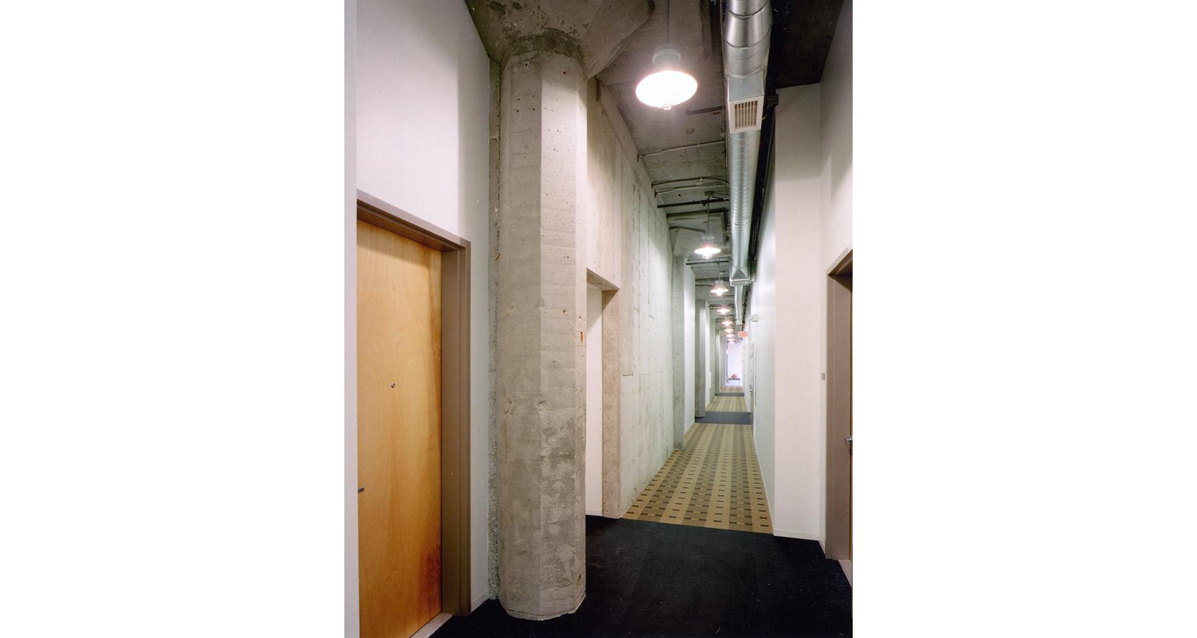 17   Porter Corridor
